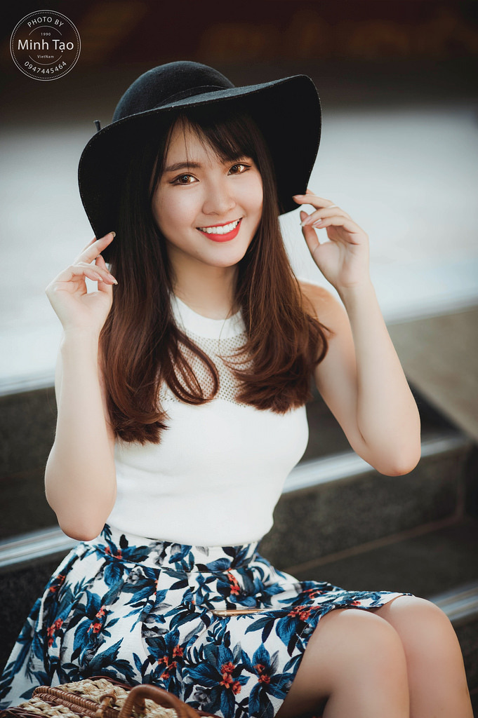 朋友老婆一个人在家我方便去吗?